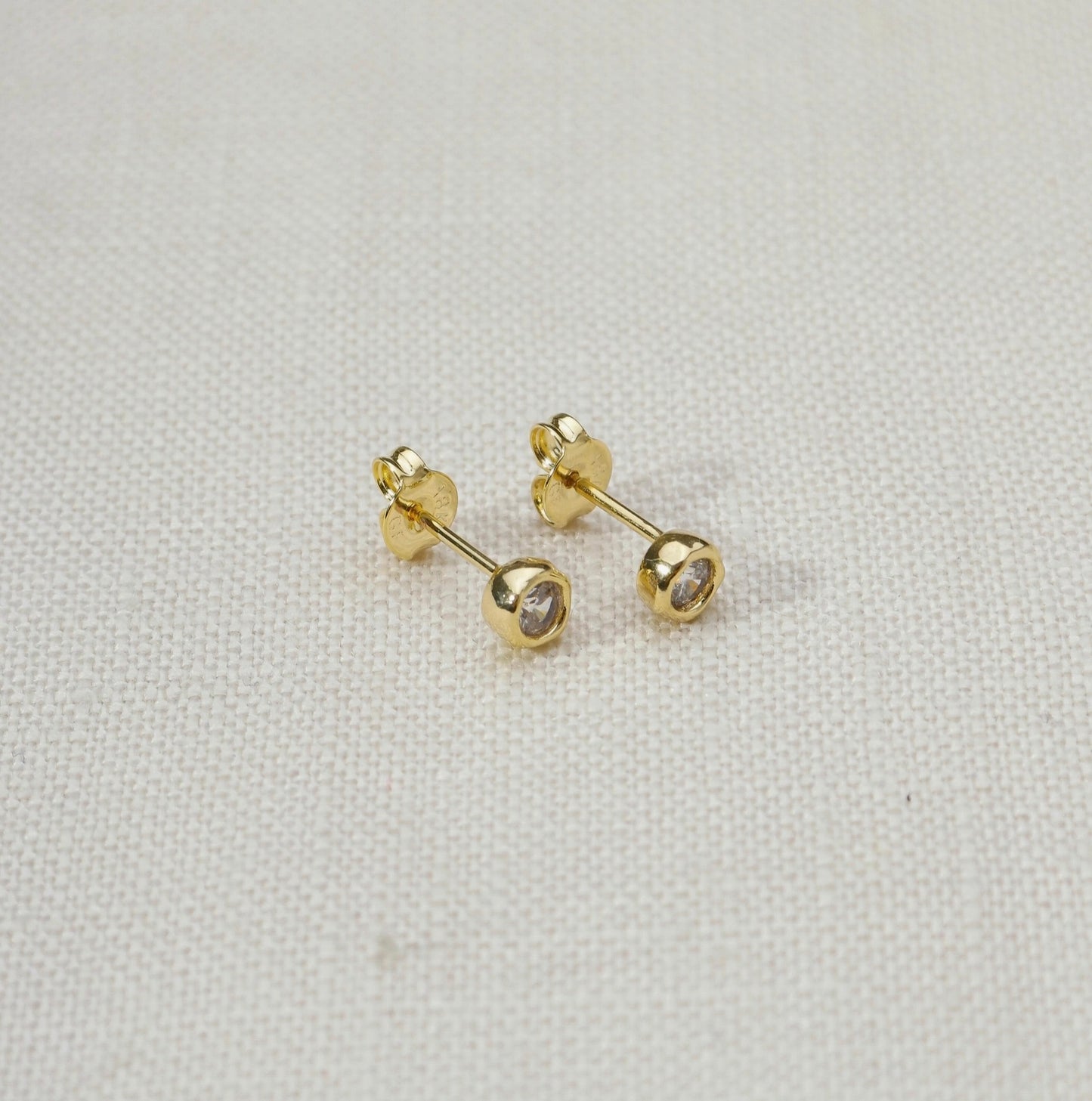 18k Gold Filled  4mm Round Bezel Cubic Zirconia Stud Earrings