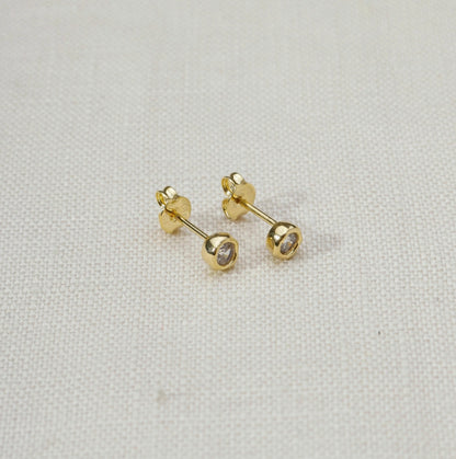 18k Gold Filled  4mm Round Bezel Cubic Zirconia Stud Earrings