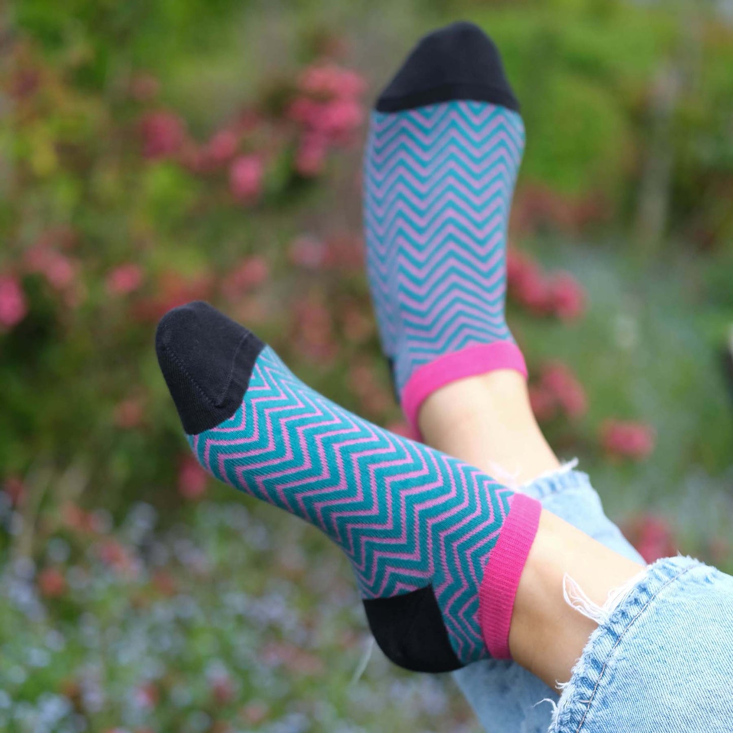 Zigzag Women's Luxury Trainer Socks: Teal