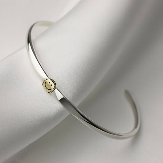 Sterling silver Minimal design Smiling face bangle