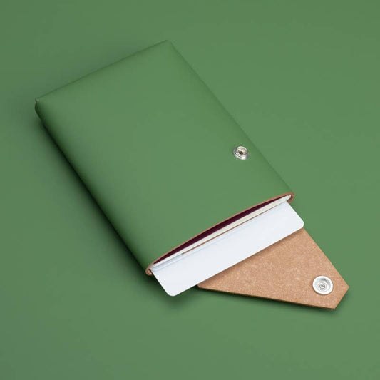 Travel WALLET Green - Recycled Leather